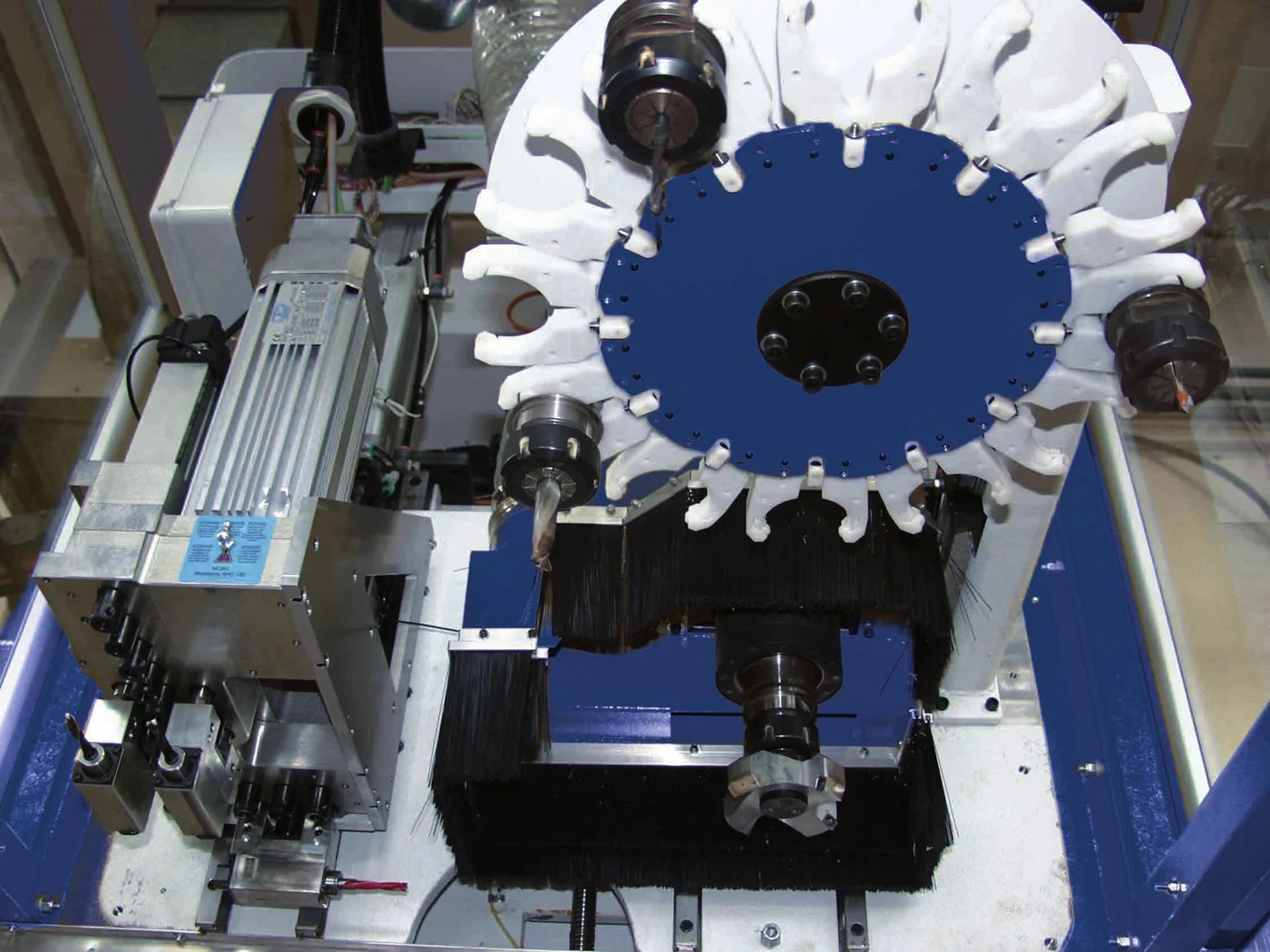 Magazzino cambio utensile automatico ed elettromandrino