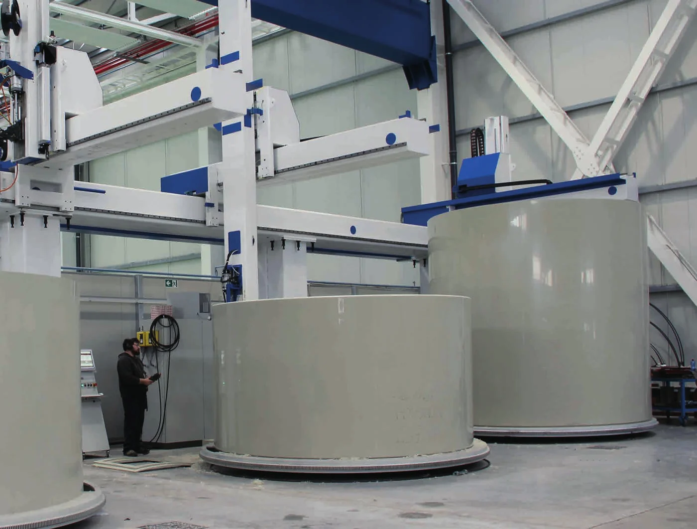 Bottali in polipropilene lavorati con OLIMPUS 5XM